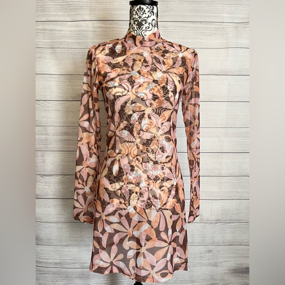 Sanctuary | NWT Jigsaw Petals Mock Neck Swim Coverup - Picture 2 of 7